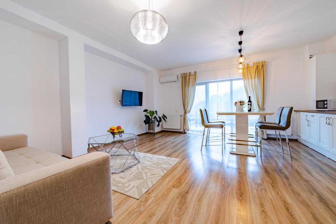 Yael Luxury Apartments 2 Busteni Bagian luar foto