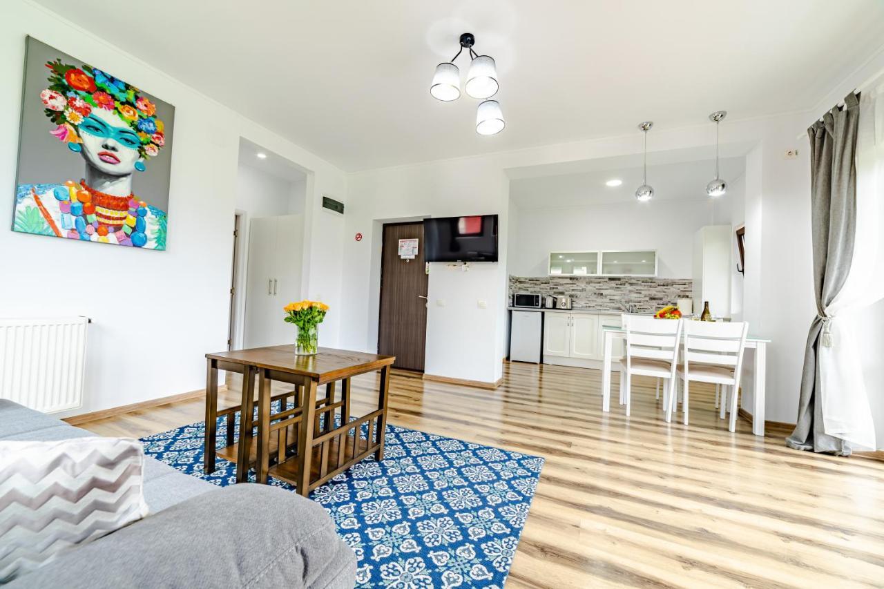 Yael Luxury Apartments 2 Busteni Bagian luar foto