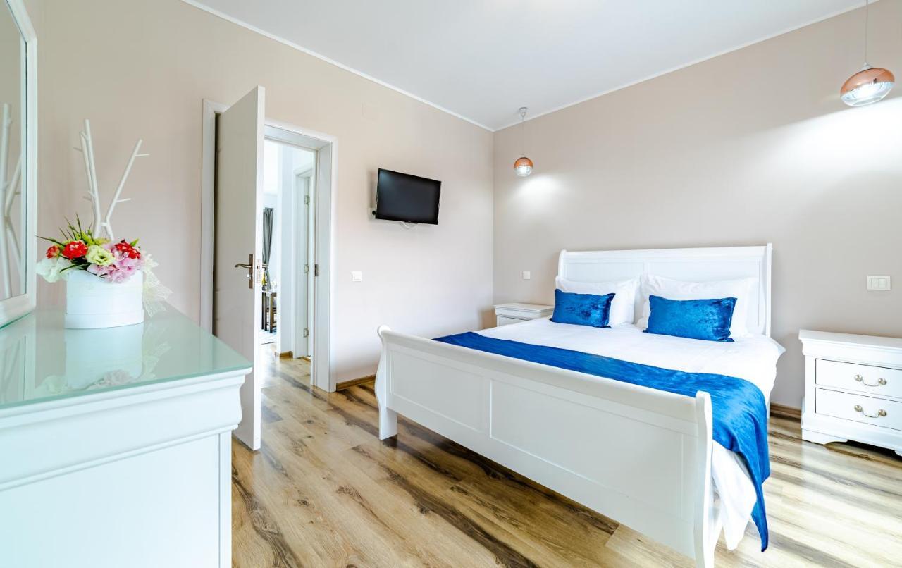 Yael Luxury Apartments 2 Busteni Bagian luar foto