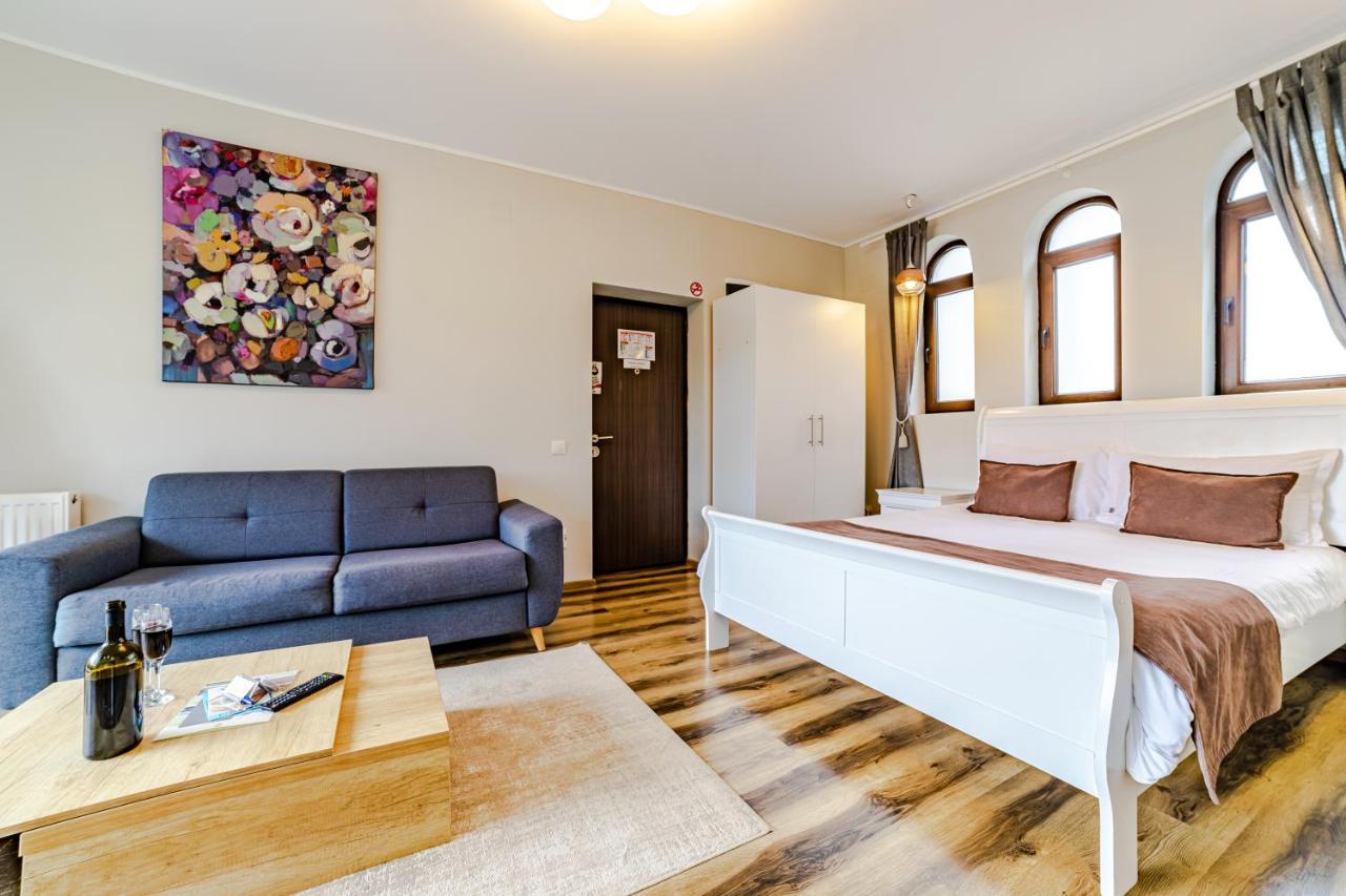 Yael Luxury Apartments 2 Busteni Bagian luar foto
