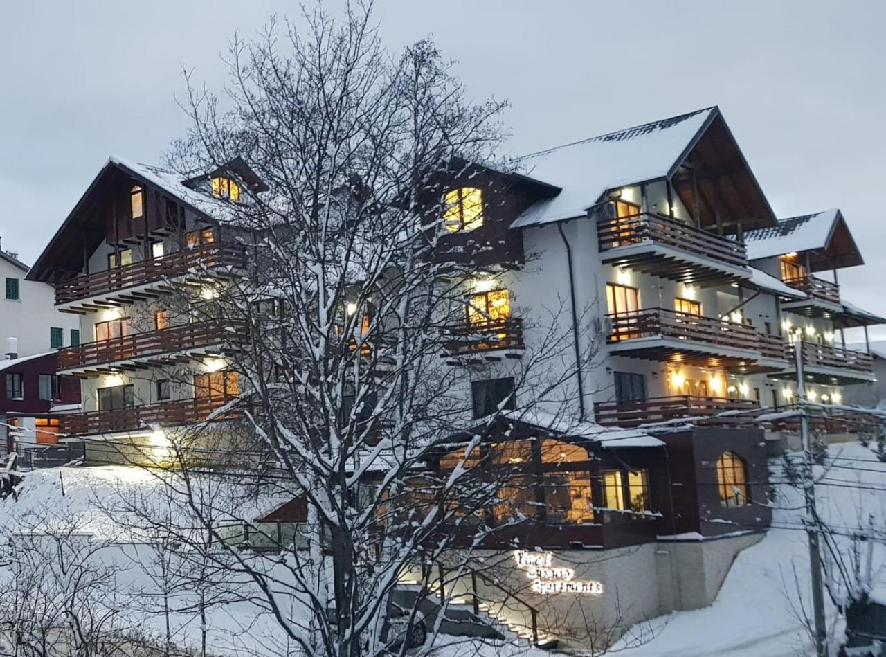 Yael Luxury Apartments 2 Busteni Bagian luar foto